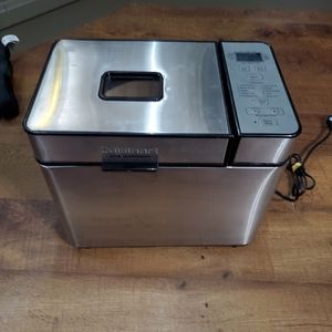 Cuisinart automatically breadmaker